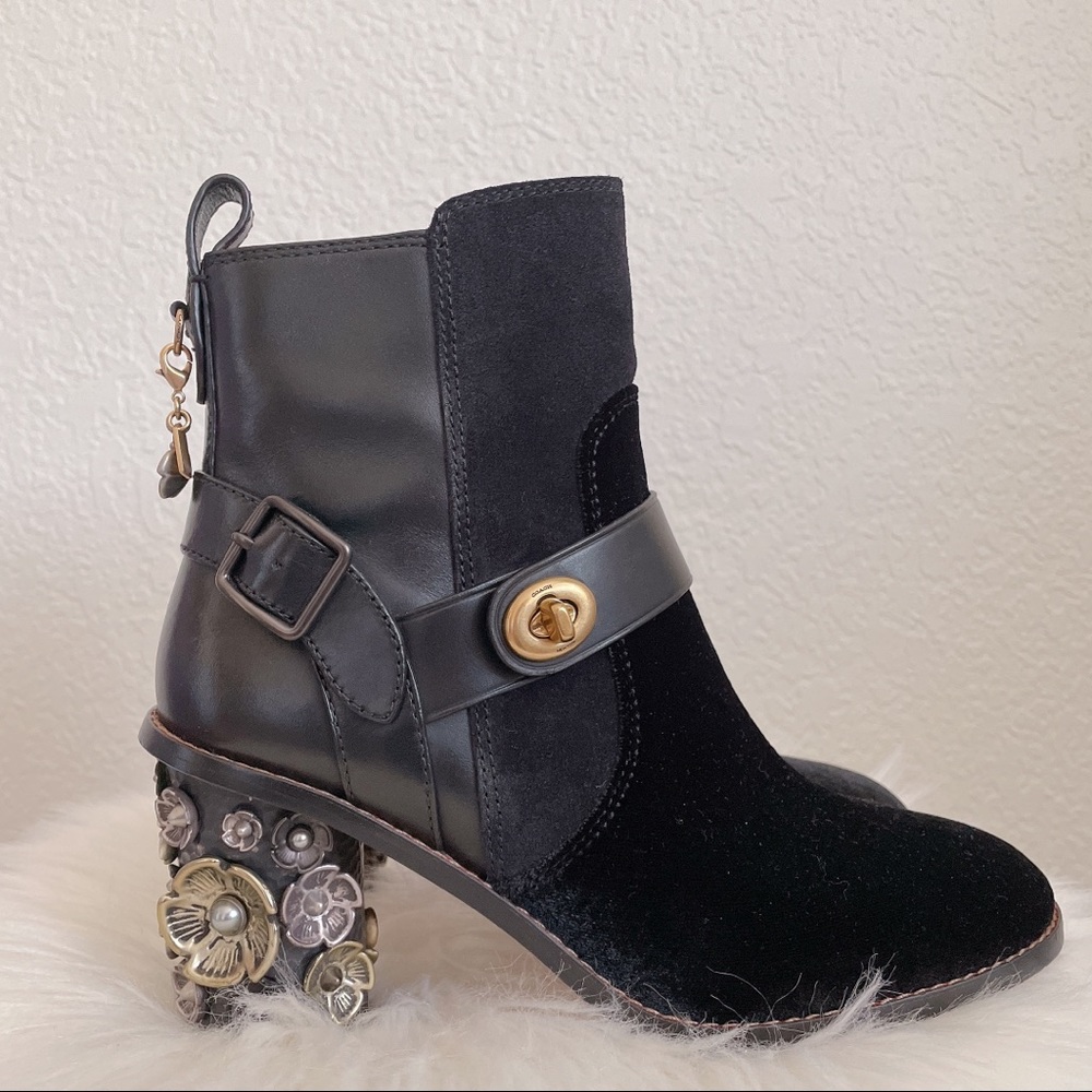 Coach moto boot with tearose in black